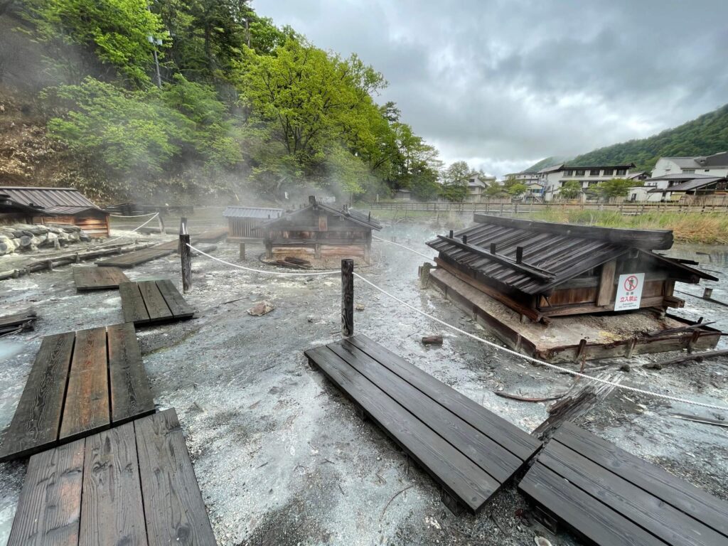 日光 温泉寺