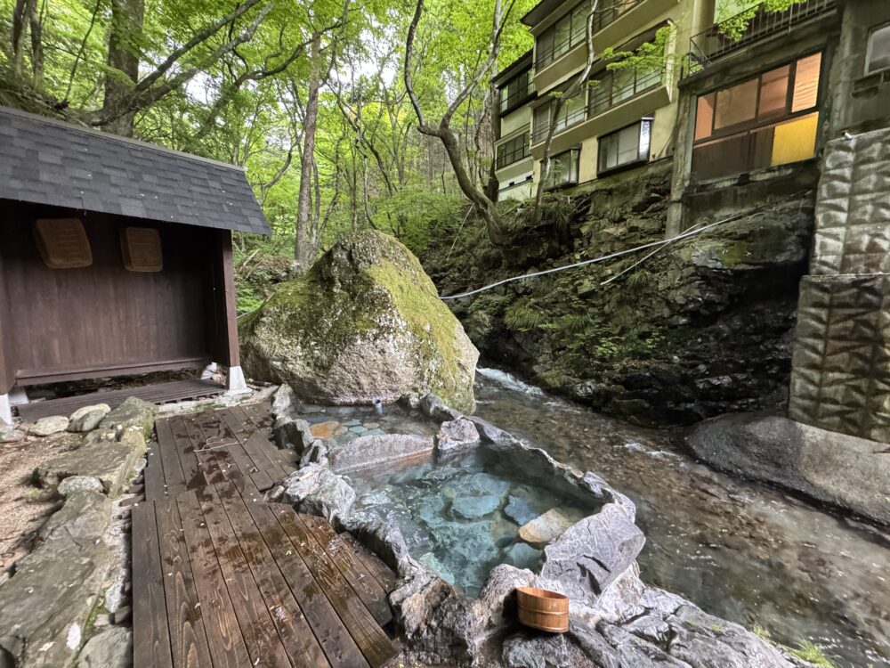 四万温泉中生館