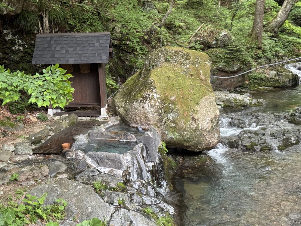 四万温泉中生館
