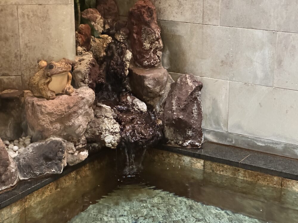 鉄鉱泉本館