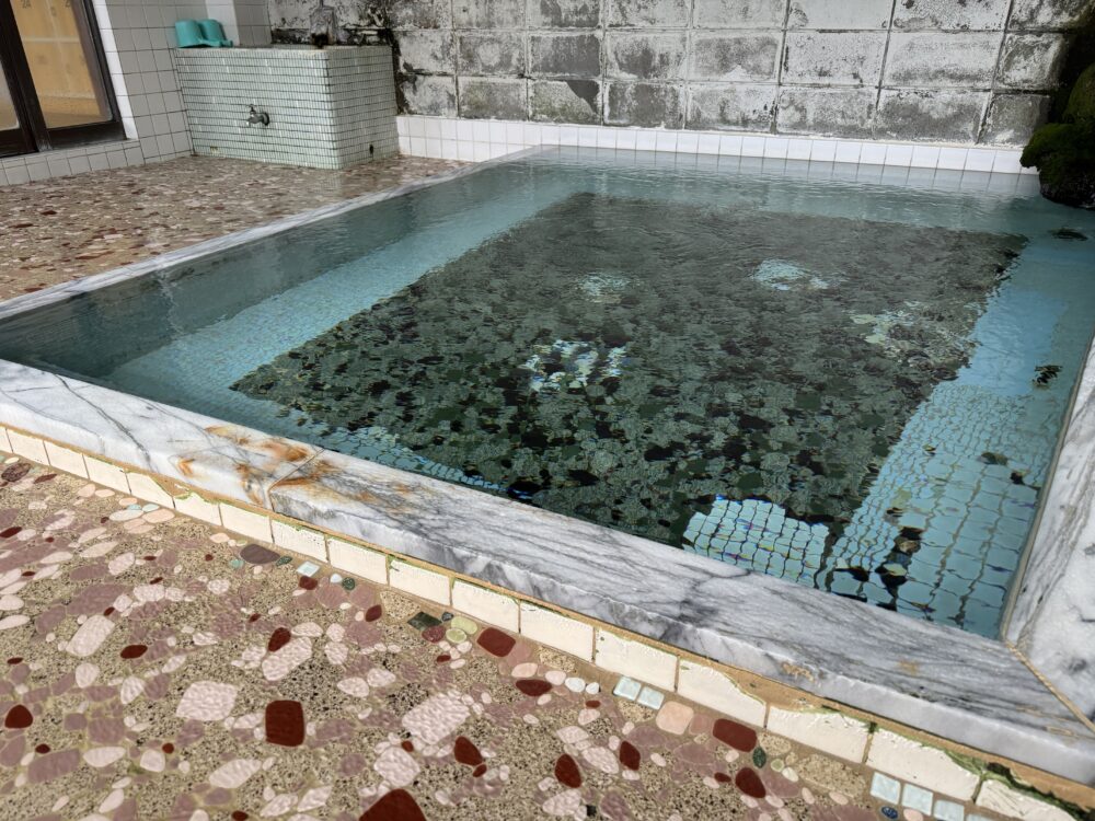 出湯温泉　華報寺共同浴場