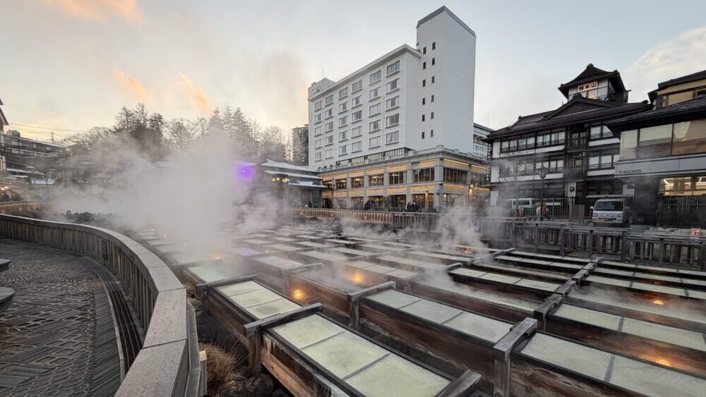 冬の草津温泉　湯畑