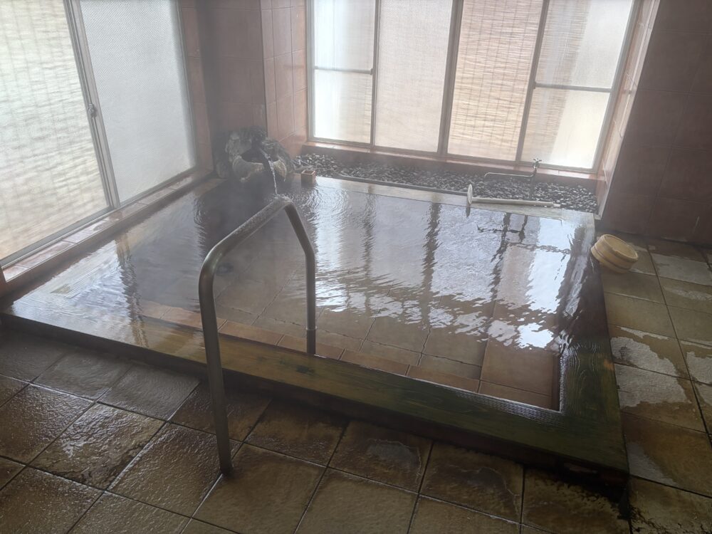 角間温泉　福島屋旅館