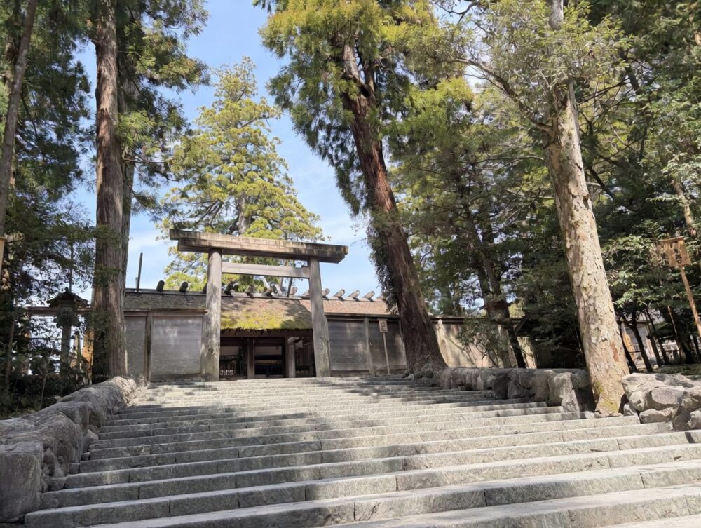 伊勢神宮