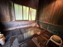 白布温泉　西屋