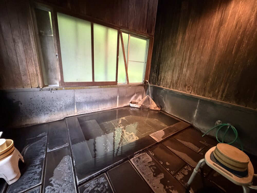 白布温泉　西屋