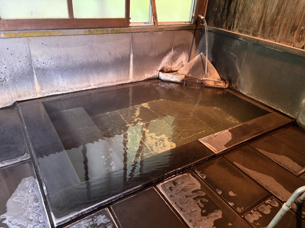 白布温泉　西屋