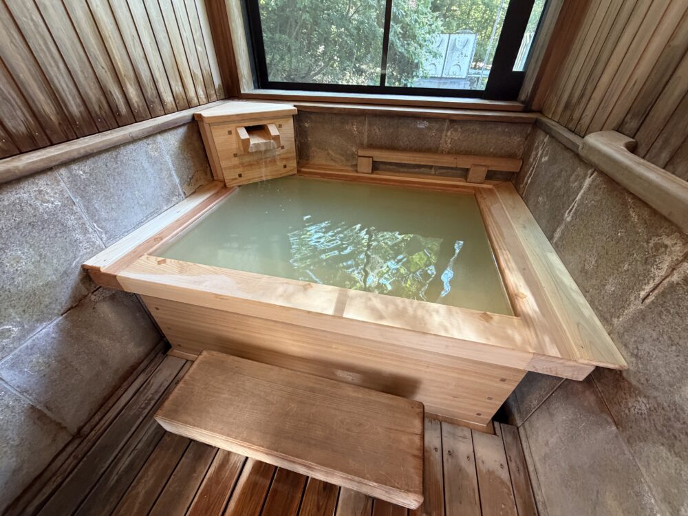 五色の湯旅館