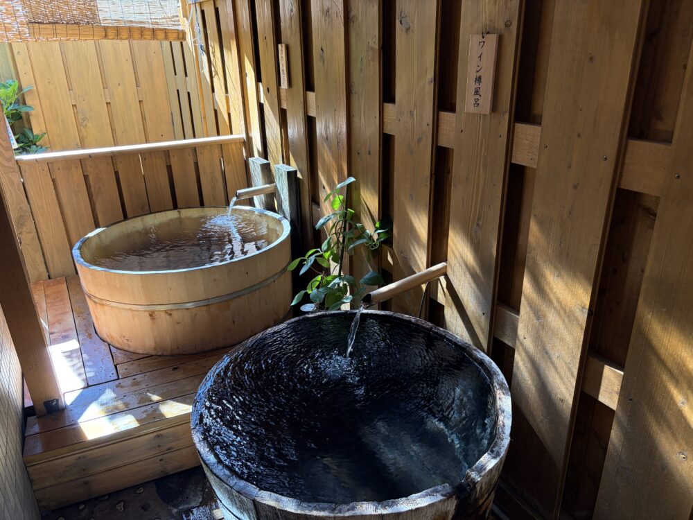 鹿教湯温泉 黒岩旅館の露天風呂